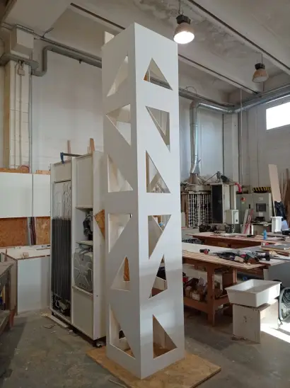 rivestimento-pilastro-hi-macs-show-room-cagliari